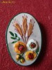 BROSA HANDMADE DIN IPSOS OVALA CU VERDE (1)