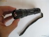 Lanterna Profesionala Police 500 Lumeni  Cu Acumulator + Incarcator Casa  Led Cree Q5
