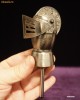 Dop pentru Bauturi in forma de Coif Medieval