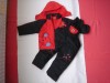 Costum,geaca (gluga detasabila)+pantaloni de fas.2-3 ani(depinde de copil),scrie size 13.culoare rosu+negru(detalii,masuratori in descriere).
