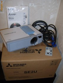 Video proiector Mitsubishi SE2U, schimb videoproiector cu Samsung Tableta / Note sau Galaxy S2 foto