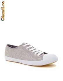 tenesi adidasi (gen converse)