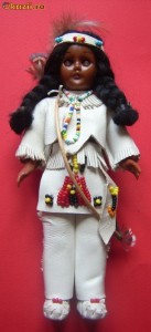 Papusa Canada - indian in piele naturala foto