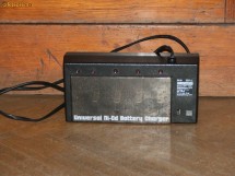 Incarcator baterii universal Made in Germany foto