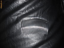 Piaptan/ pieptan/ pieptene transparent din plastic pentru voal mireasa. foto