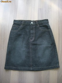 Fusta de blugi neagra GAP 9-11 ani NOUA foto