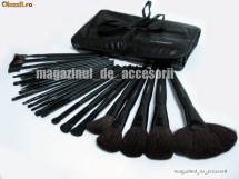 Borseta set 24 pensule machiaj MAC din PAR NATURAL + CADOU !!!