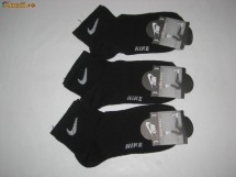 Sosete  elastice  NIKE : gri , alb , negru