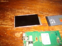 Vand piese telefoane:5 lei
