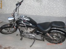 YAMAHA-chopper-cruiser XVS 125 dragstar