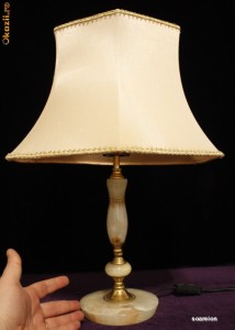 Lampa de Dimensiuni Mari