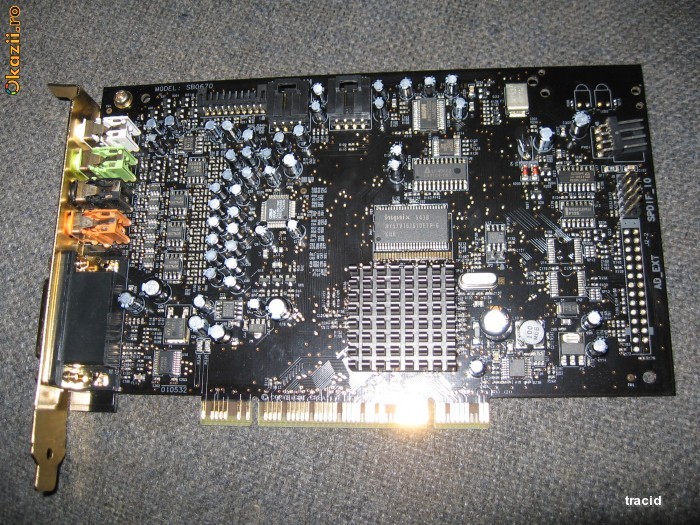 creative x-fi 24 biti dotat cu memorie X-RAM si radiator foto mare
