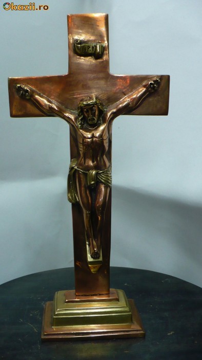 Crucifix bronz foto mare