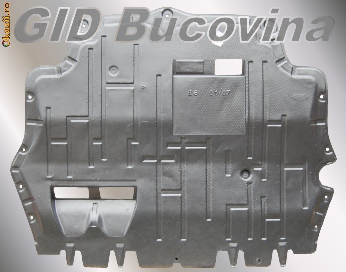 Scut motor VW Passat B6  2006 - 2007 foto mare