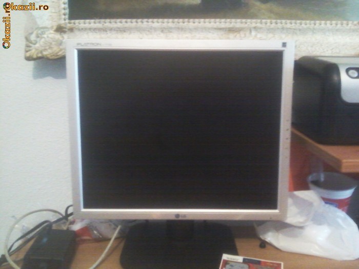 Lcd LG 17 Inch foto mare