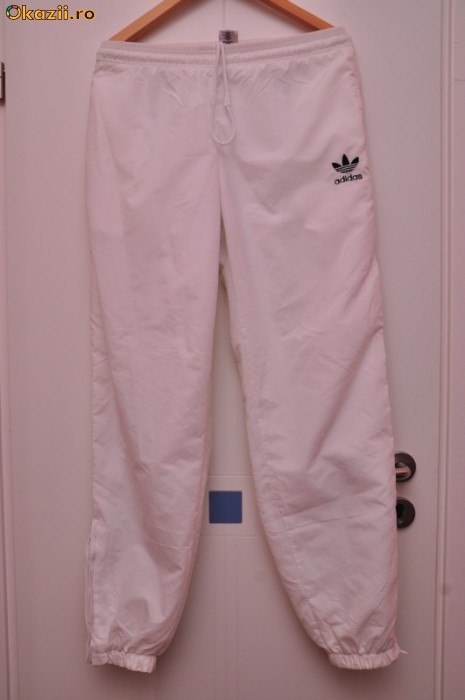 PANTALONI DE TRENING ADIDAS foto mare