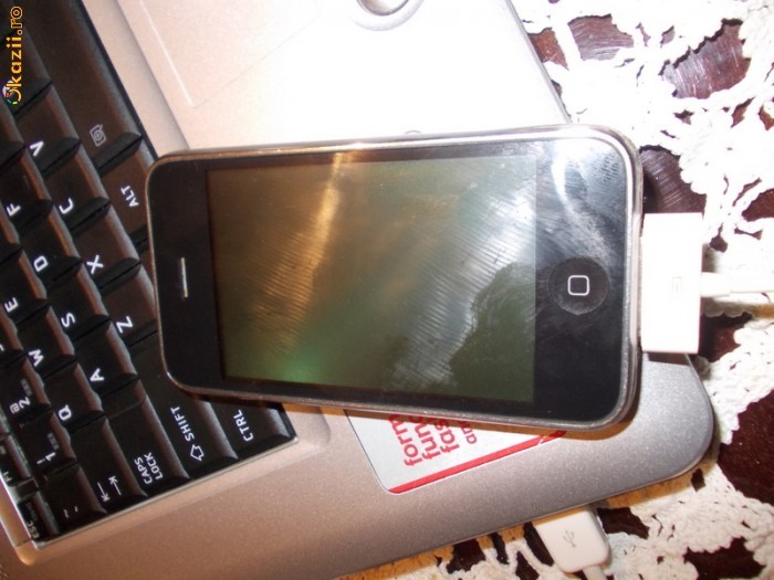 iPhone 3G 8Gb Black 3.1.3 foto mare