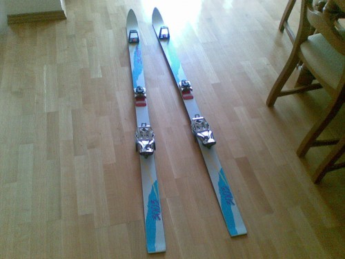 Set schiuri, schi, ski, skiuri, lungime 180cm cu legaturi foto mare