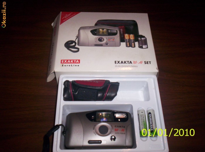 APARAT EXAKTA (NOU IN CUTIE) . AUTOMATIC CU BLITZ foto mare