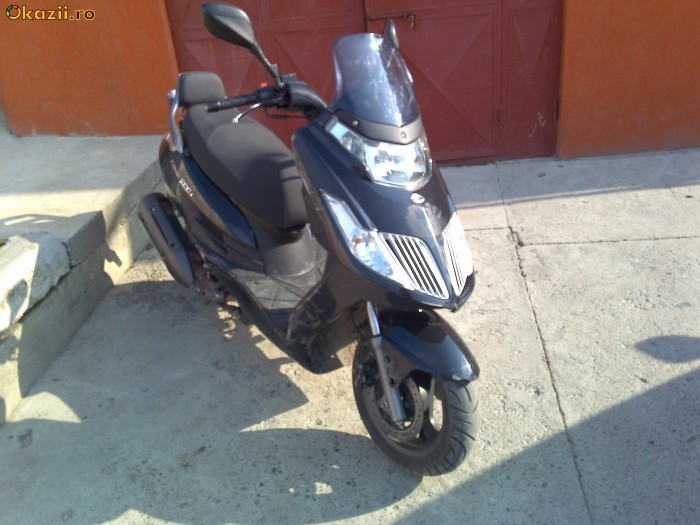 vand scuter kymko dink foto mare
