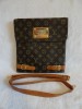 OFERTA Poseta Geanta plic de umar catifea Louis Vuitton maro Gentuta tip postas Louis Vuitton Made in Italy Borseta Prod