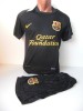 ECHIPAMENTE SPORTIVE COPII NIKE FC.BARCELONA COMPLEU TRICOU+SORT- MARIMEA 128 si 152