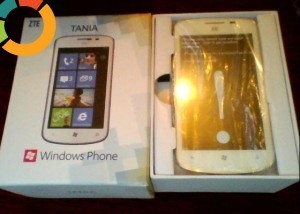 VAND TELEFON ZTE TANIA Windows Phone 7.8 foto mare VAND TELEFON ZTE TANIA Windows Phone 7.8 foto mare
